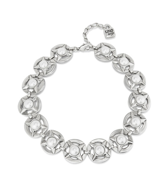 Short necklace with pearls